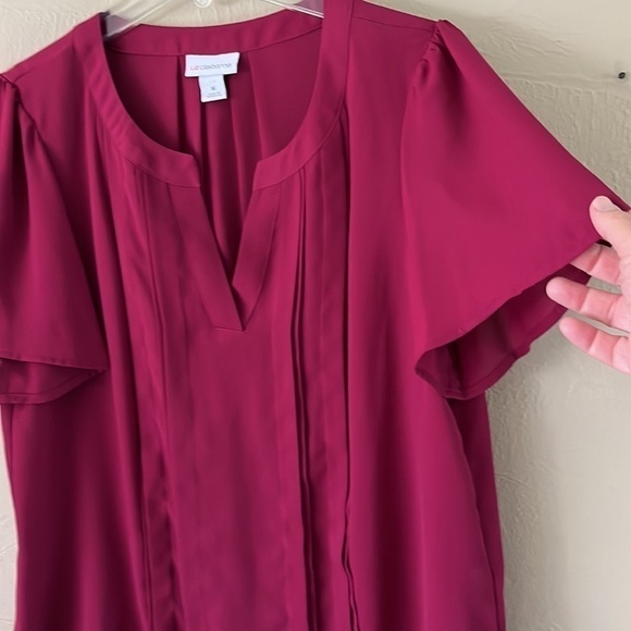 Liz Claiborne size M top plum color lightweight fabric front pleats short sleeve - Picture 3 of 11